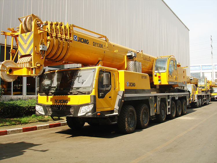 130 Ton QY130K-I Lifting Machinery Hydraulic Truck Crane