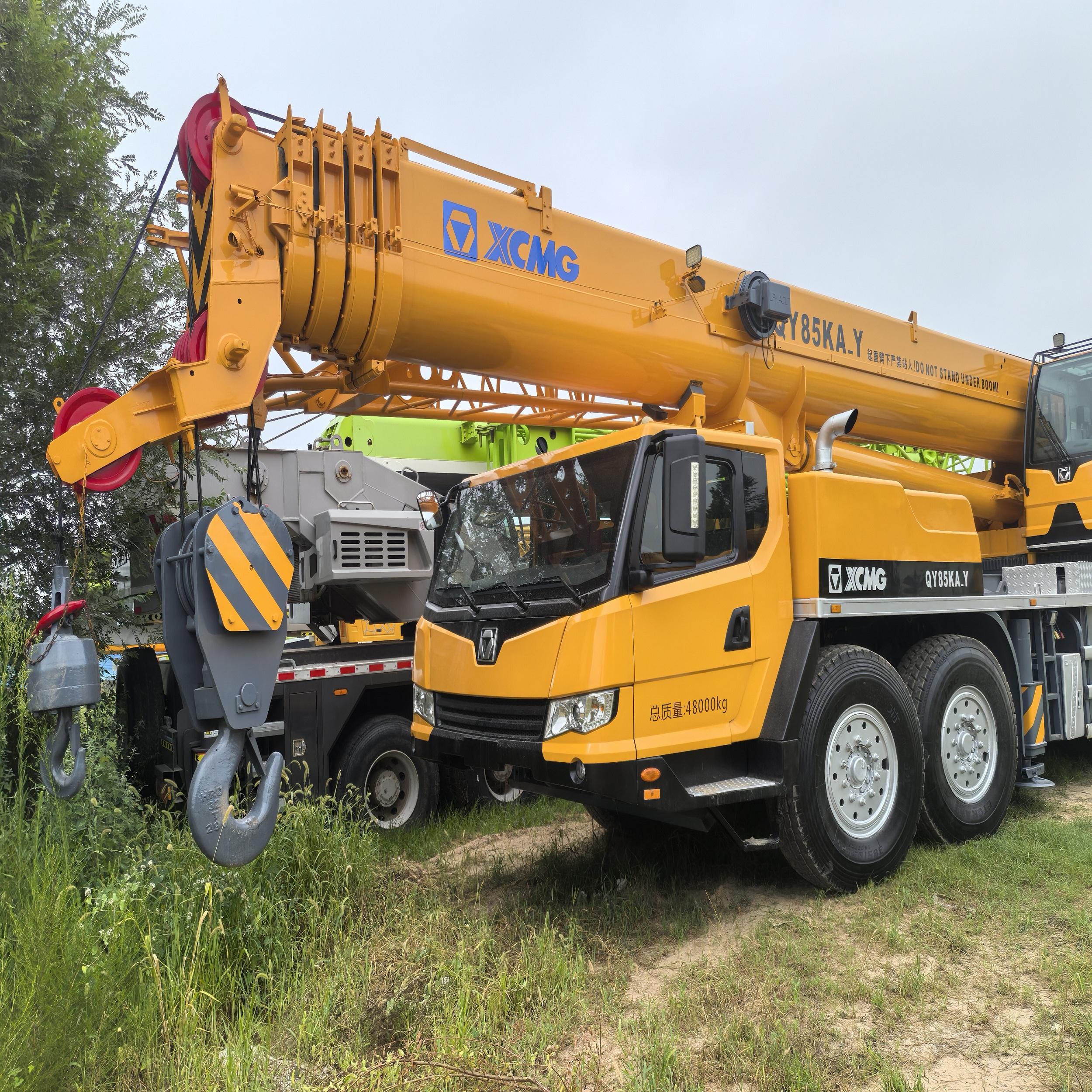 Lifting Machinery 80 Tons Truck Crane Qy80kh