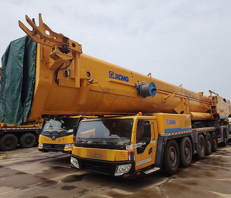 Qay650A 650 Ton Heavy Duty All Terrain Crane