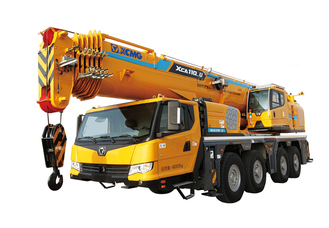 Cami&oacute;n gr&uacute;a todo terreno XCA110_U de 110 toneladas