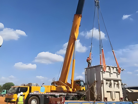 Car Crane Work Site.jpg