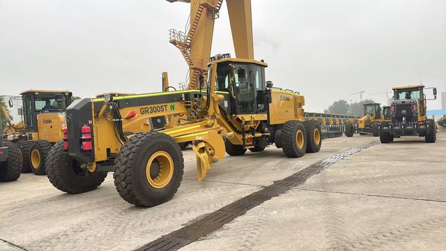 300HP Mining Motor Grader Machine Gr3005 for Sale