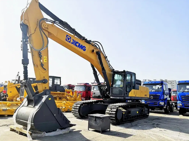  Xe470d Crawler Excavator for Heavy Construction Need