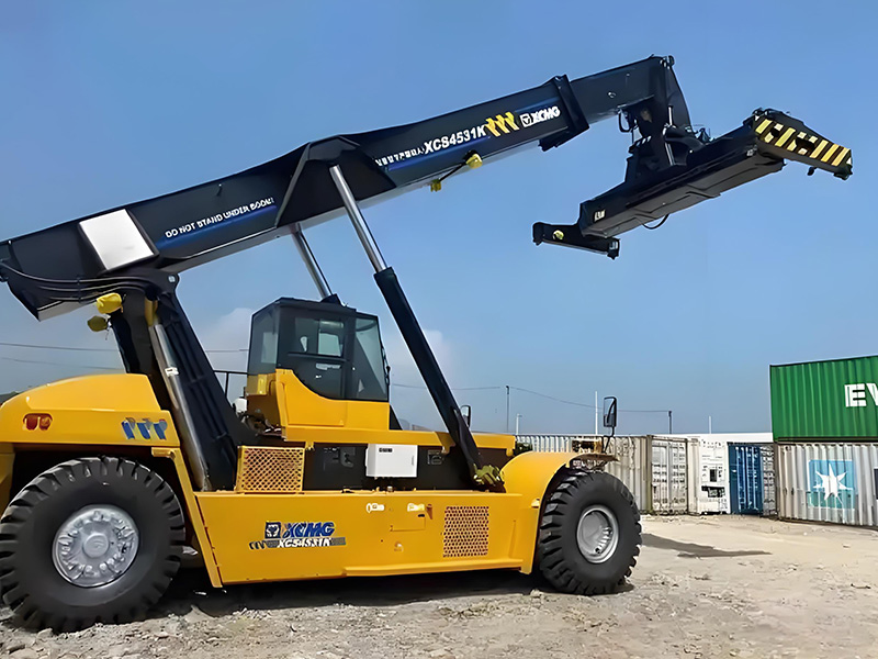 Port Forklift Work Site.jpg