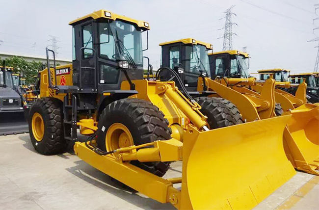 DL350 Wheel Bulldozer 350HP China Large Wheel Dozer Price 