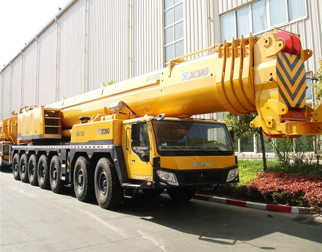 رافعة متنقلة لجميع التضاريس QAY300 300Ton