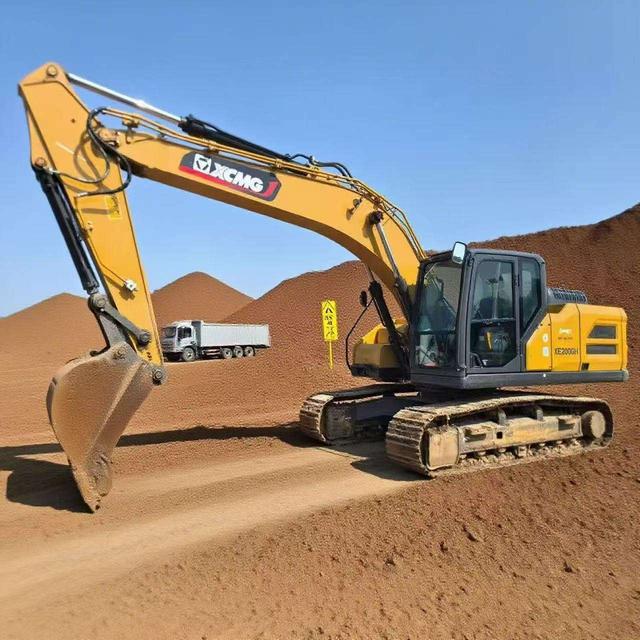 Pelle sur chenilles moyenne 20 tonnes Xe200gh