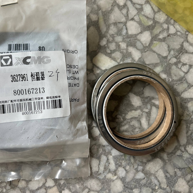 High Temperature Resistant Thermostat 3627961 800167213 for XE2000 Excavator