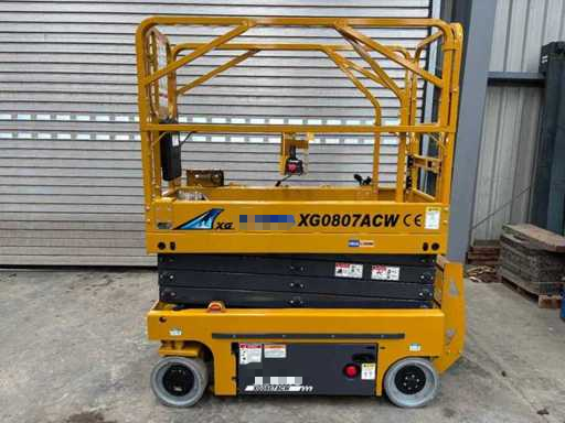 XG0807ACW AC Electric Scissor Lift 7.8m Working Height 230kg Capacity Mobile Aerial Work Platform for Warehouse and Building Maintenance