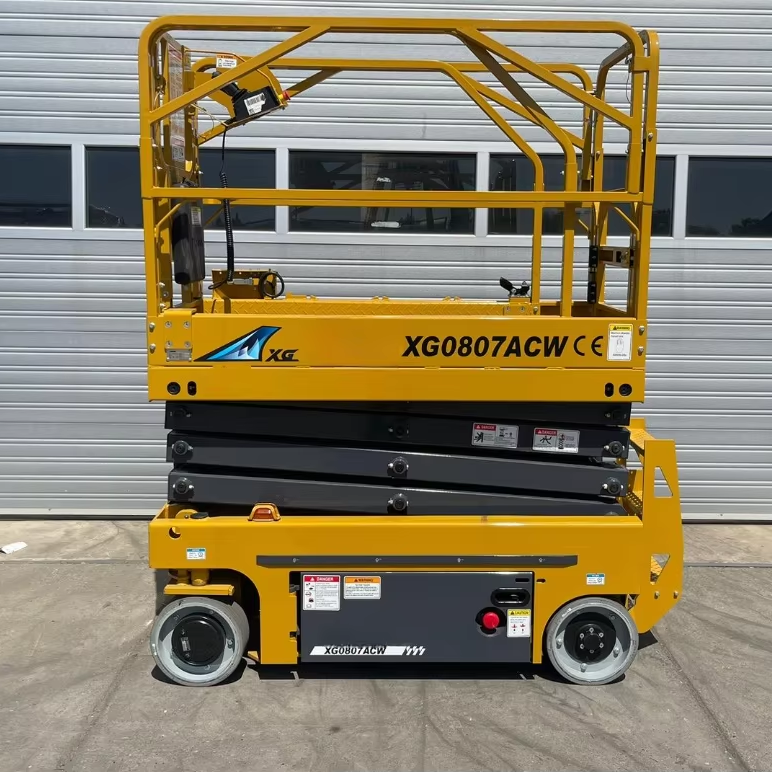XG0807AC AC Electric Scissor Lift 7.8m Working Height 240kg Aerial Work Platform